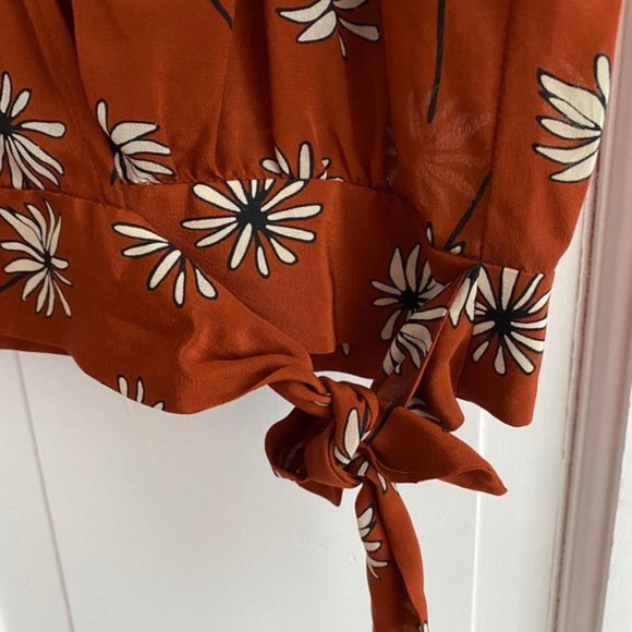 Madewell wrapfront blouse 🌼 - Picture 5 of 9